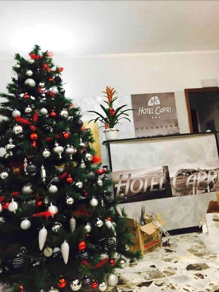 Hotel Capri دْيانو مارينا المظهر الخارجي الصورة